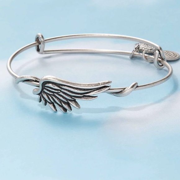 & livy Jewelry - &LIVY Silver Angel Wing Bracelet
